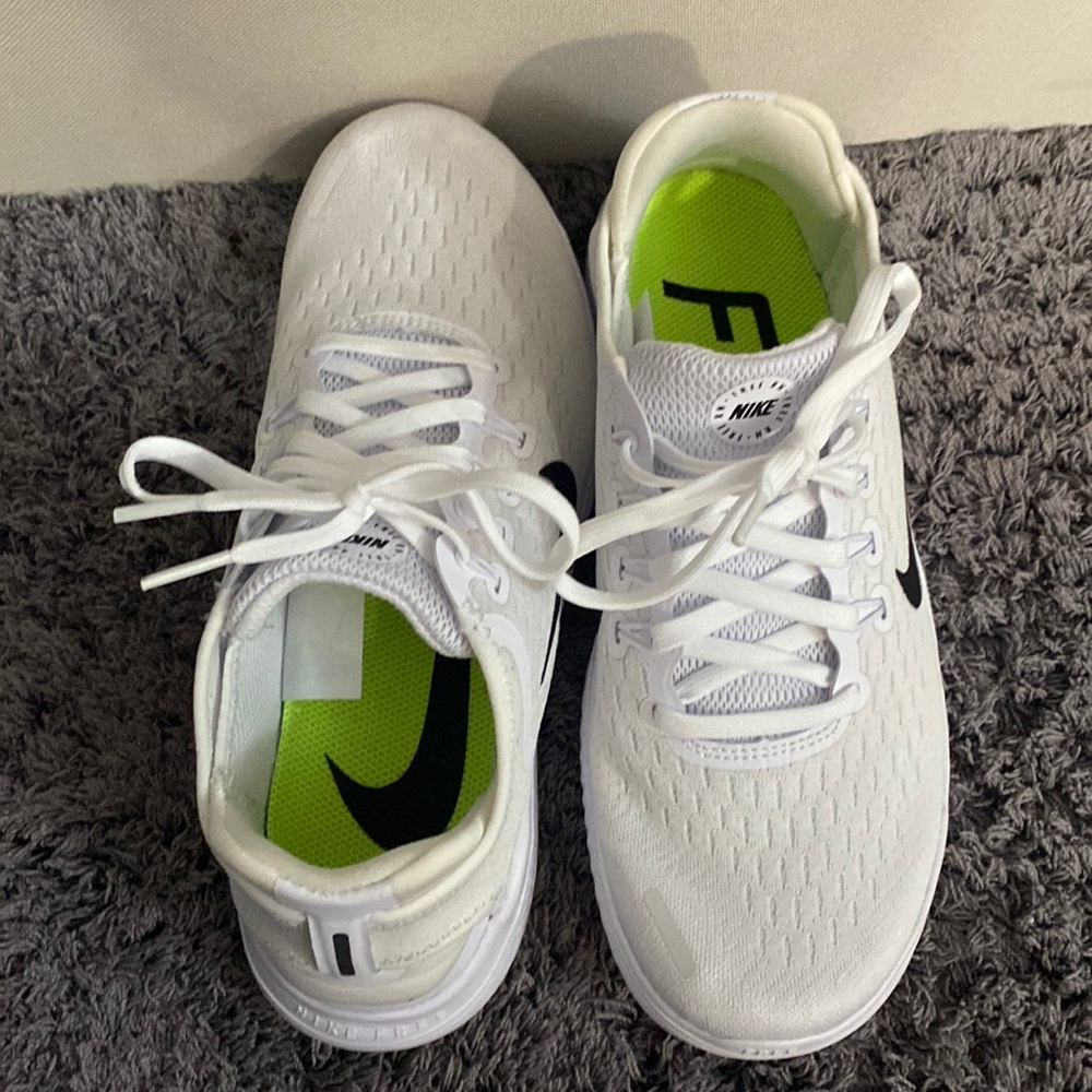 Nike Free Run - White 7.5